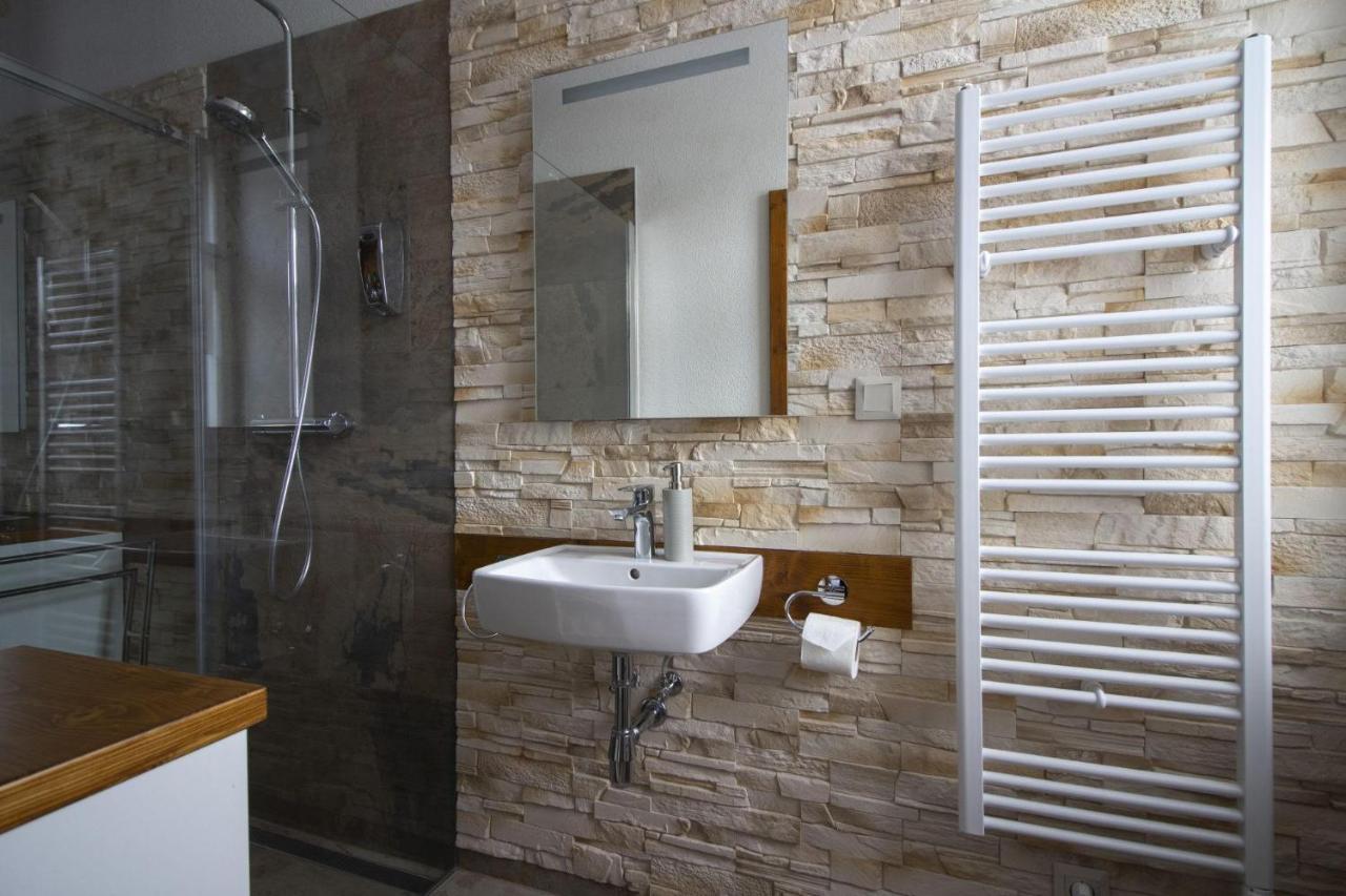 Apartman Srnka S Vyhladom Na Vysoke Tatry Ngoại thất bức ảnh